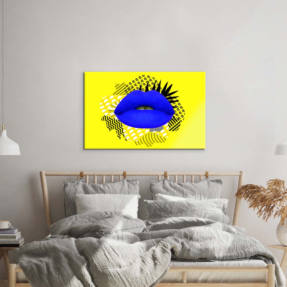 Retro Lips Glass Wall Art