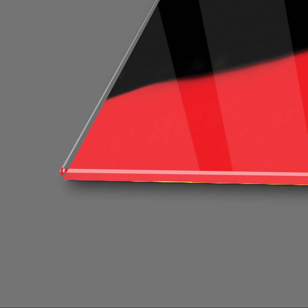 Retro Woman with Speech Bubble Glass Wall Art